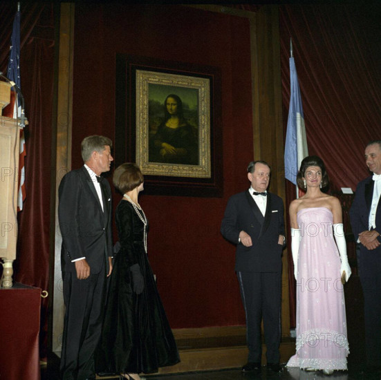 Opening ceremony, Mona Lisa Exhibit at the National Gallery of Art, President Kennedy and First Lady Jacqueline Kennedy