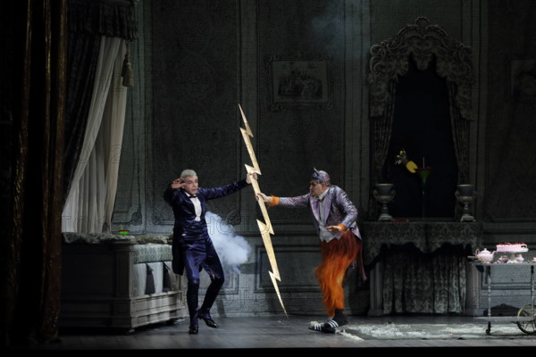 Max Hopp (als John Styx) und Wolfgang Ablinger-Sperrhacke (als Pluto), v.l., während der Fotoprobe für Orpheus in der U