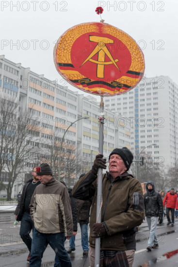 Luxemburg-Liebknecht-Demonstration zur Gedenkstaette der Sozialisten