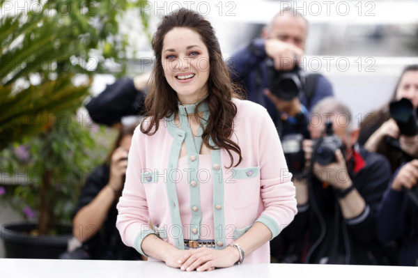 Marion Cotillard beim Photocall zum Kinofilm Little Girl Blue auf dem Festival de Cannes 2023 / 76. Internationale Filmf