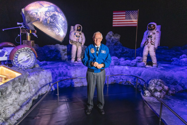 News Bilder des Tages SÃO PAULO, SP - 26.08.2021: EXPOSIÇÃO SPACE ADVENTURE - Charles Duke, one of 12 men to set foot on