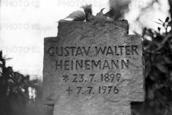 Grab des ehemaligen Bundespräsidenten Gustav Heinemann auf dem Parkfriedhof in Essen