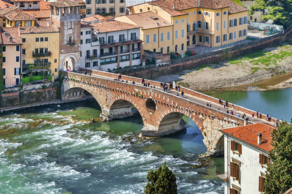Ponte San Pietro, Verona, Italien