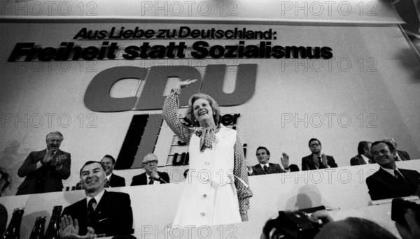 24 CDU Parteitag vom 24 26 Mai 1976 in Hannover Im Foto Ausländische Gäste mit Margaret That