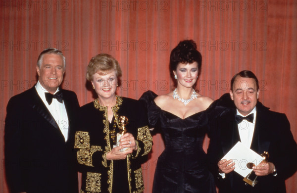**FILE PHOTO** Angela Lansbury Has Passed Away. George Peppard, Angela Lansbury, Lynda Carter and John Hillerman at the