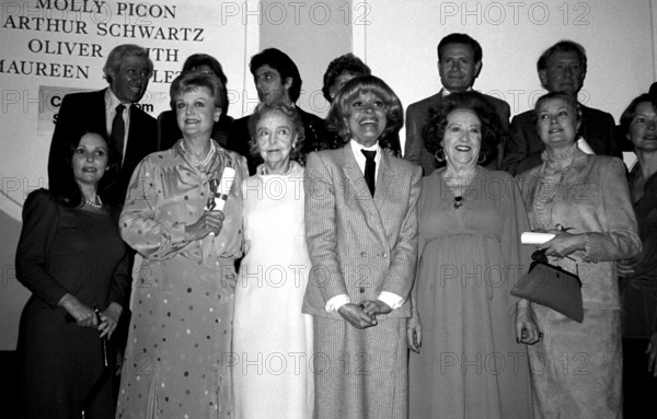 ***FILE PHOTO*** Carol Channing has passed away at 97 Susan Strassberg Angela lansbury Lillian Gis