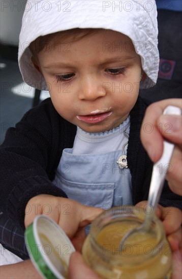 BEBE-ALIMENTATION-FRANCE