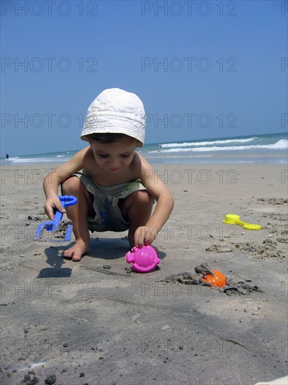 AMUSEMENT A LA PLAGE-FRANCE