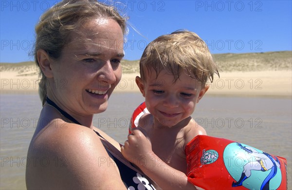 ENFANT-VACANCES-FRANCE