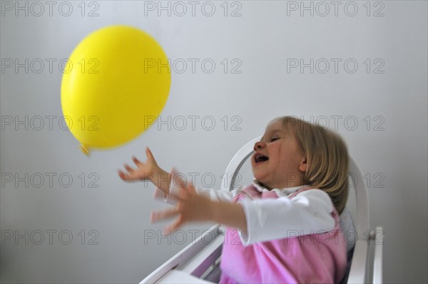 BEBE-VIE QUOTIDIENNE-FRANCE