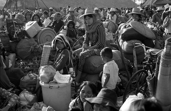 CAMBODGE REFUGIES 1985