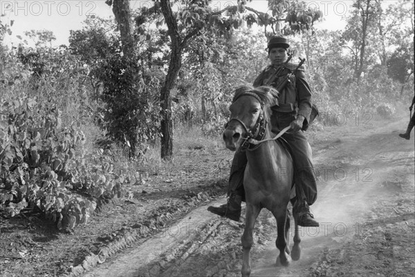 CAMBODGE GUERILLA 1985