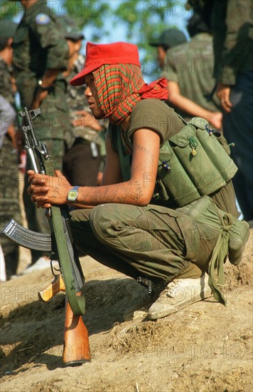 CAMBODGE GUERILLA 1985