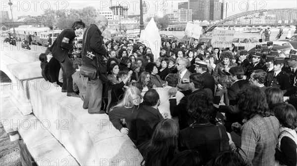 Demonstration in favor of the liberalization of abortion, Paris, 1973