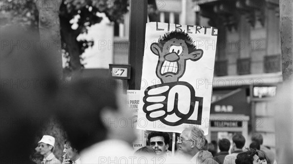 Manifestation du Front National en faveur de l'école libre, Paris, 1984