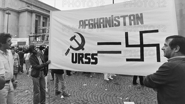 Anti-Gorbatchev demonstration, Paris, 1985