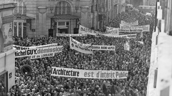 Demonstration against the architecture draft bill, Paris, 1975