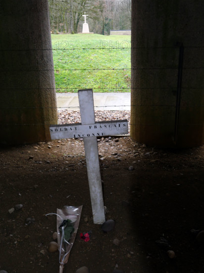 FRANCE-PREMIERE GUERRE MONDIALE-TRANCHEE DES BAIONNETTES