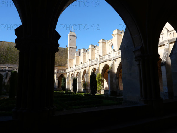 ABBAYE DE ROYAUMONT