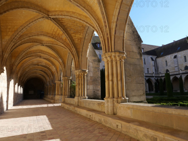 ABBAYE DE ROYAUMONT
