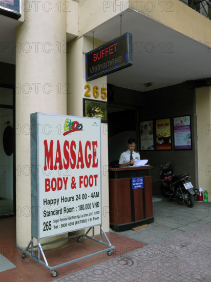 VIETNAM—ARCHITECTURE—SAIGON