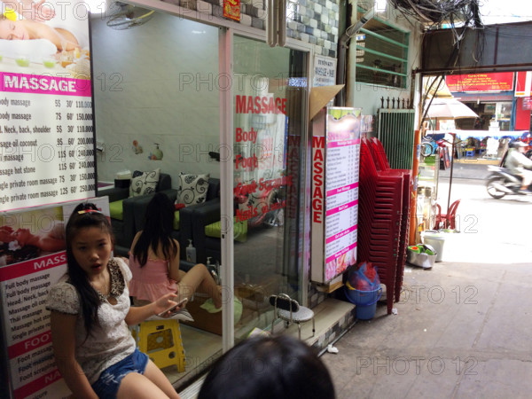 VIETNAM-TOURISME & COMMERCE