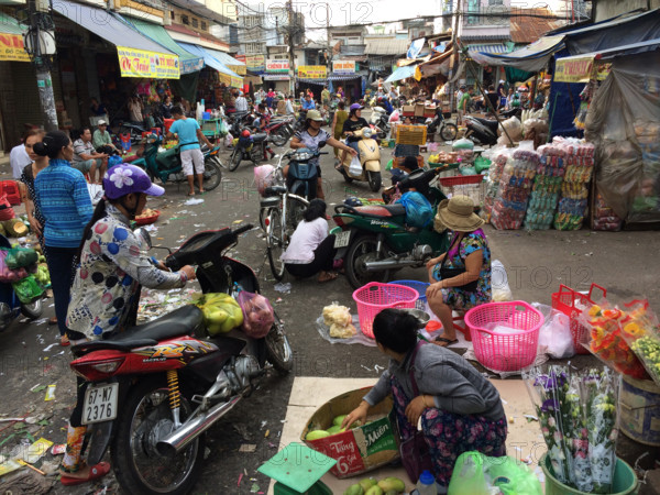 VIETNAM-CHOLON-COMMERCE