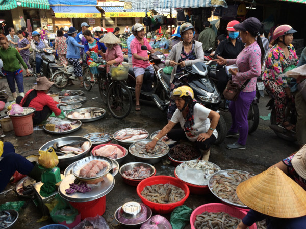 VIETNAM-CHOLON-COMMERCE