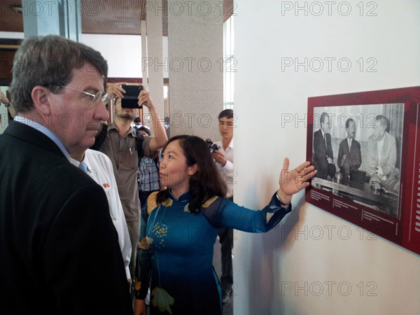 FRANCE-VIETNAM-DIPLOMATIE