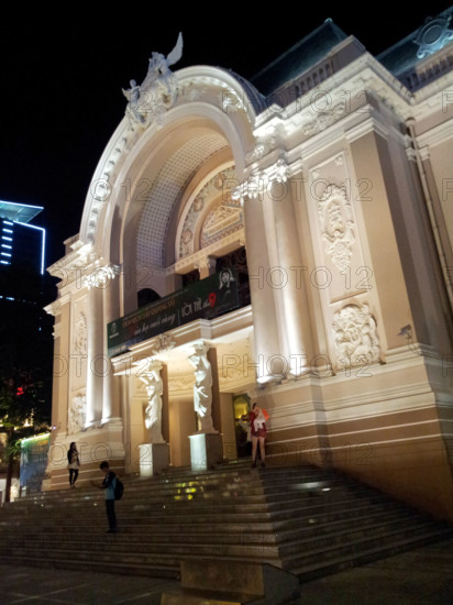 VIETNAM-CULTURE-ARCHITECTURE