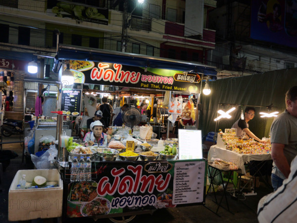 THAILANDE-SOCIETE-RESTAURATION