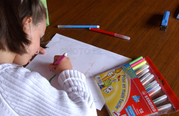 FRANCE-PETITE ENFANCE-ILLUSTRATION