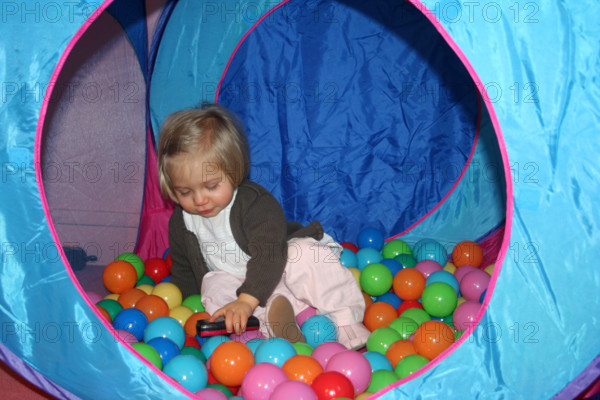 FRANCE-PETITE ENFANCE-ILLUSTRATION