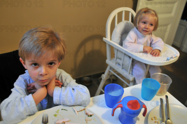 FRANCE-PETITE ENFANCE-ILLUSTRATION