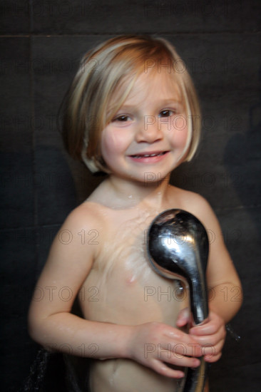 FRANCE-PETITE ENFANCE-ILLUSTRATION