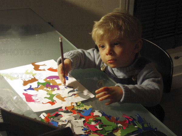 FRANCE-PETITE ENFANCE-ILLUSTRATION