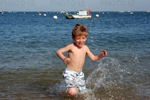 FRANCE-PETITE ENFANCE-ILLUSTRATION