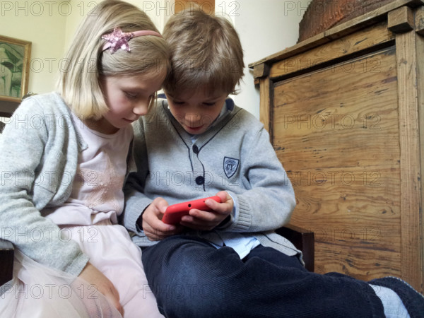 FRANCE-PETITE ENFANCE-ILLUSTRATION