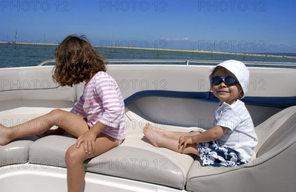 ILLUSTRATION SUR L'ENFANCE