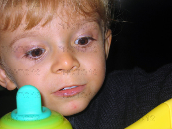 ILLUSTRATION SUR L'ENFANCE