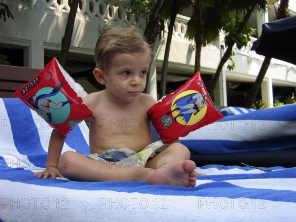 ILLUSTRATION SUR L'ENFANCE