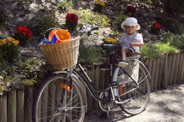 ILLUSTRATION SUR L'ENFANCE