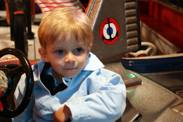 ILLUSTRATION SUR L'ENFANCE