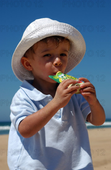 ILLUSTRATION SUR L'ENFANCE