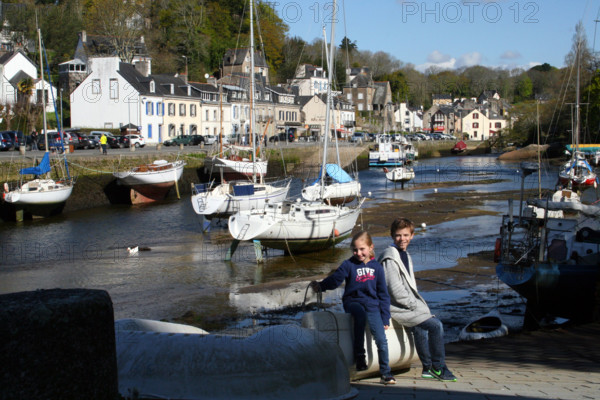 ILLUSTRATION SUR L'ENFANCE