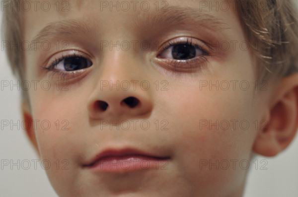 ILLUSTRATION SUR L'ENFANCE