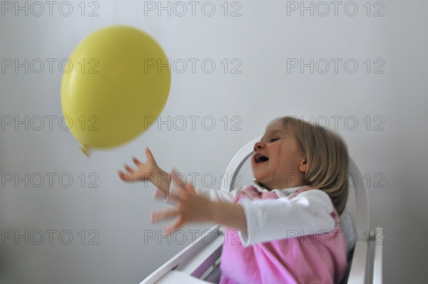 BEBE-VIE QUOTIDIENNE-FRANCE