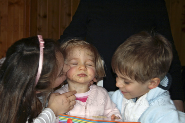 ILLUSTRATION SUR L'ENFANCE