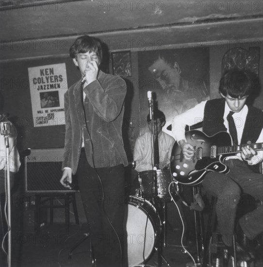 The Rolling Stones performing in a Jazz Club in Chelsea, London (1962)