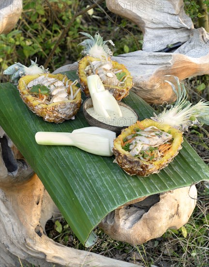 Buffet Robinson : salade croquante de poulet aux épices